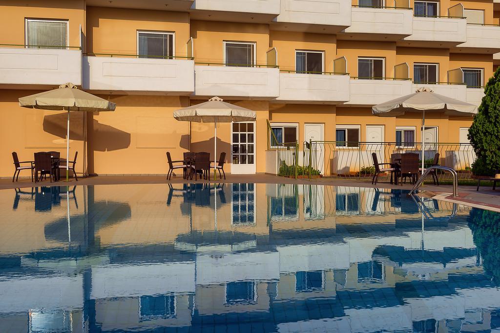 Hotel Fotini Kalamata Luaran gambar