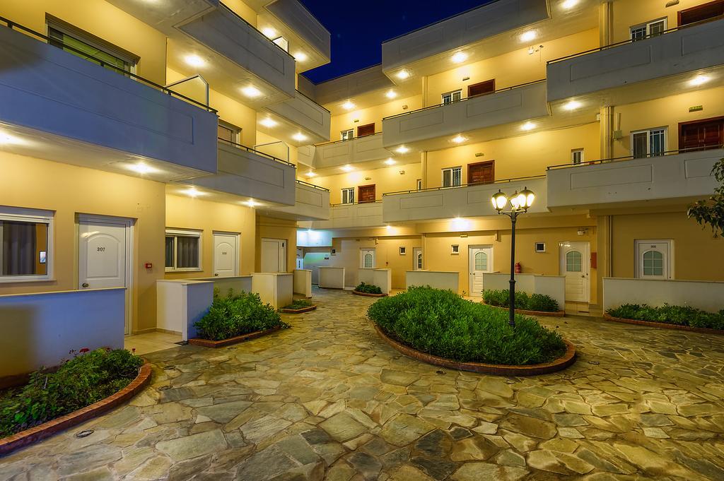 Hotel Fotini Kalamata Luaran gambar
